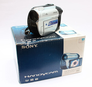 Видеокамера Sony DSR-DVD109E